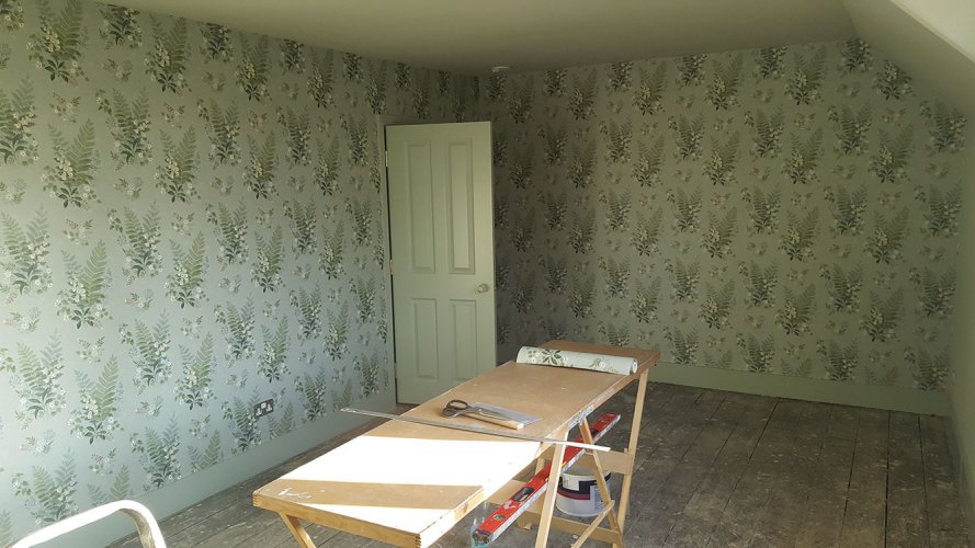 Wallpapering - photo 1